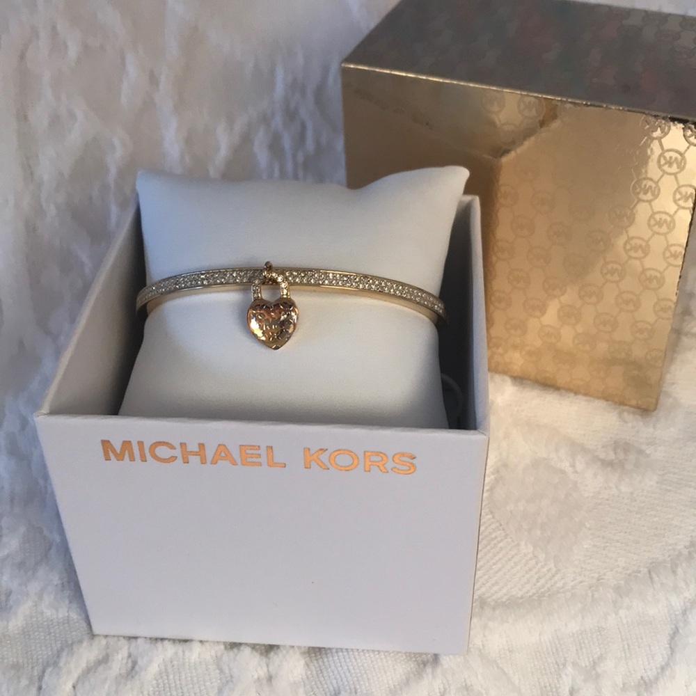 Michael Kors 🎁 boxed heart and crystal bracelet